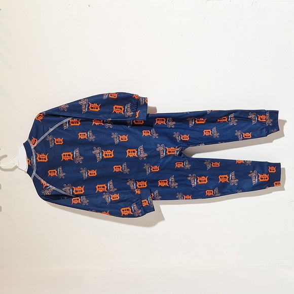 Genuine Merchandise Detroit Tigers Sleepwear/Romper 3T - Picture 6 of 15